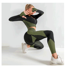 Load image into Gallery viewer, TRIPLE THREAT SPORTS TOP- BLACK/GREEN