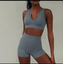 Load image into Gallery viewer, BE U SPORTS BRA

