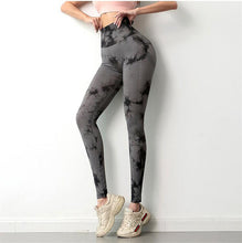 Load image into Gallery viewer, TYE-DYE LEGGINGS
