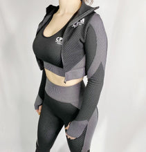 Load image into Gallery viewer, TRIPLE THREAT SPORTS TOP- BLACK/WHITE
