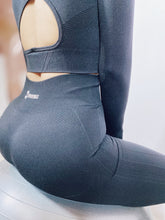 Load image into Gallery viewer, DOUBLE DOWN LEGGINGS - BLACK
